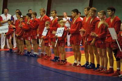 Рязанец завоевал бронзовую награду первенства России по самбо